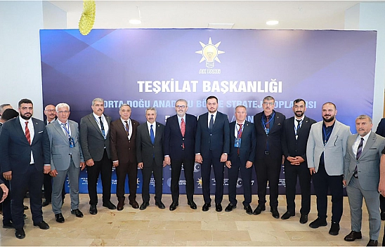 Van'da Güçlü Teşkilat Buluşması: AK Parti Elazığ Heyeti Tam Kadro Katıldı