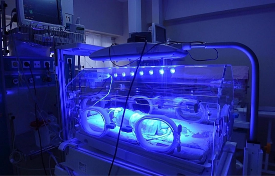 Yeni doğan yoğun bakımındaki ilerlemeler hayat kurtarıyor