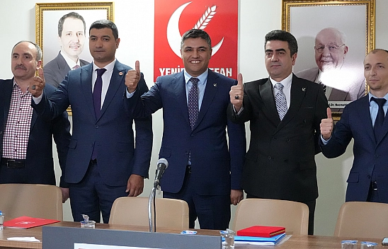 Yeniden Refah Partisi Elazığ Merkez İlçe Başkanlığı'nda Devir Teslim Töreni Gerçekleştirildi