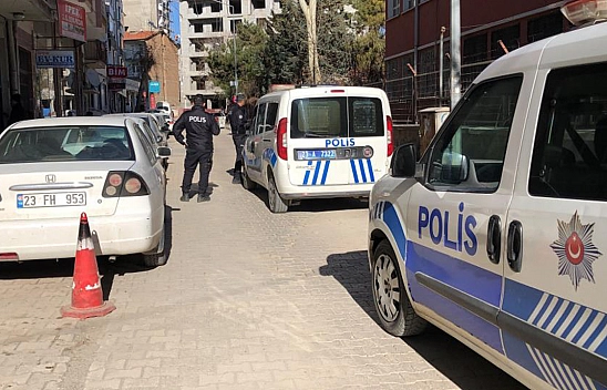 Yine Elazığ, Yine Bıçak!