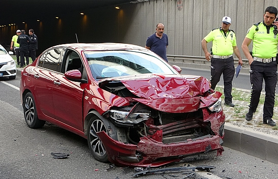 Zincirleme Kazada 3 Kişi Yaralandı