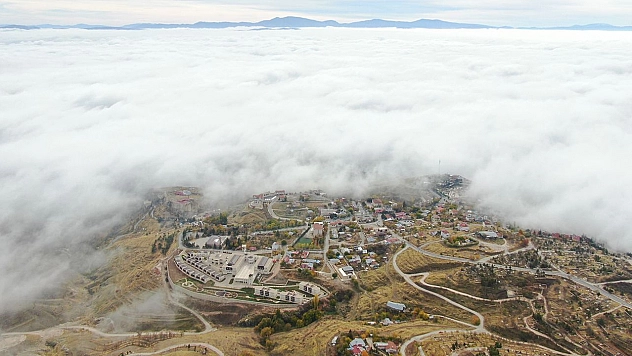 Elazığ sis denizinde kayboldu, ortaya kartpostallık görüntüler çıktı