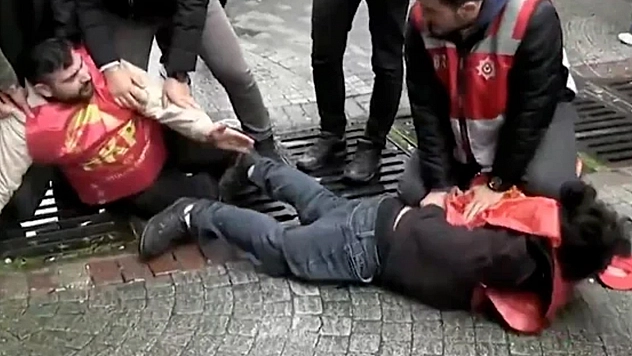 1 Mayıs gerginliği: Yasak dinlenmedi, polis müdahale etti