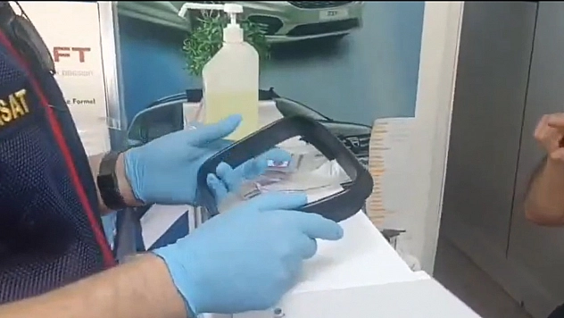 10 yıllık cinayetin sırrı araba aynasında gizliymiş