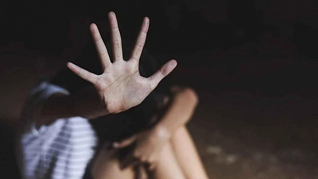 13 yaşındaki kız çocuğu istismar edildi: Anne dahil 33 kişi tutuklandı