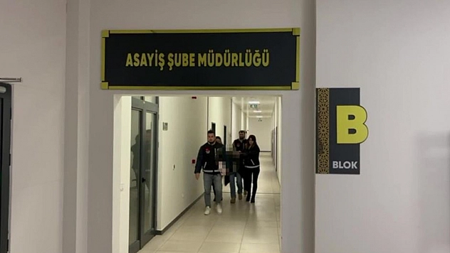 19 yıl önce doğurduğu bebeğini çöpe atmıştı: Mahkemede 'Hatırlamıyorum' diyerek ağladı