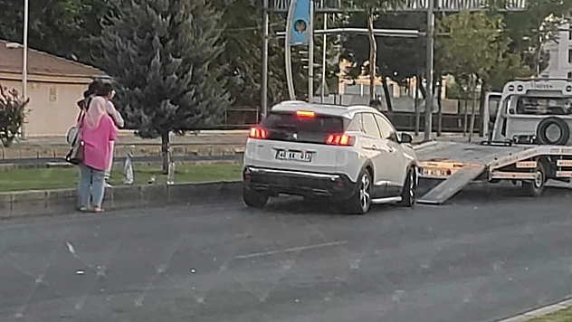 2 Araç Çarpıştı, 4 Kişi Yaralandı!