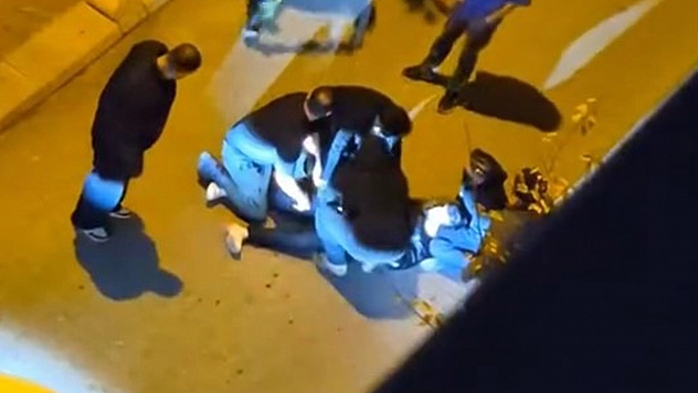 20 yaşındaki genç bıçaklandı