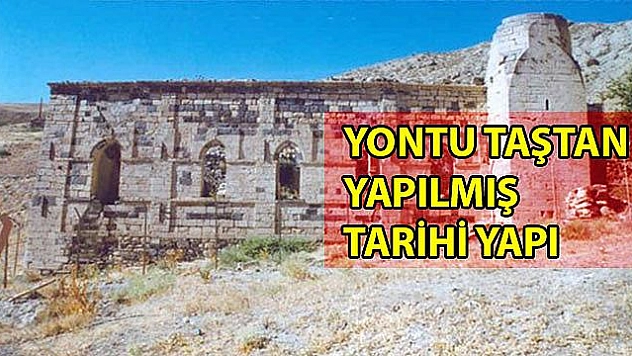 DÜKKANÖNÜ CAMİ YAPISIYLA BÜYÜLÜYOR