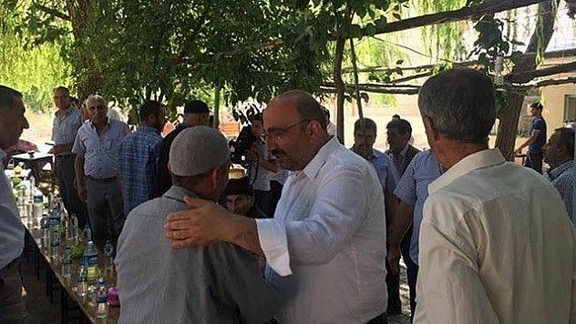 ' DURMAK YOK YOLA DEVAM'