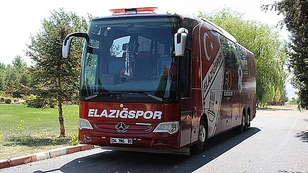 4 uçak, 2 otobüs seferi!