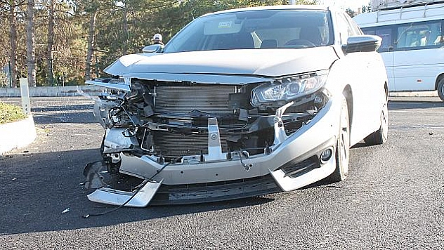 ELAZIĞ'DA TRAFİK KAZASI: 2 YARALI