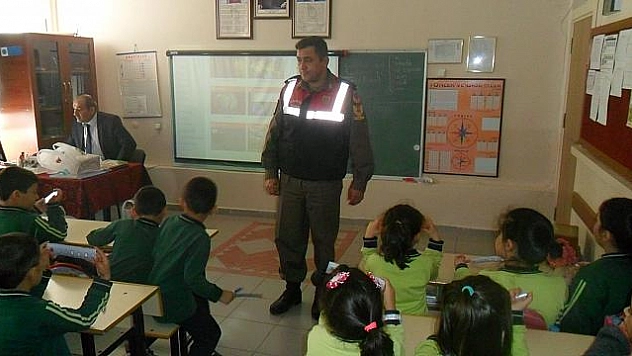 KEBAN'DA ÖĞRENCİLERE TRAFİK EĞİTİMİ VERİLDİ 