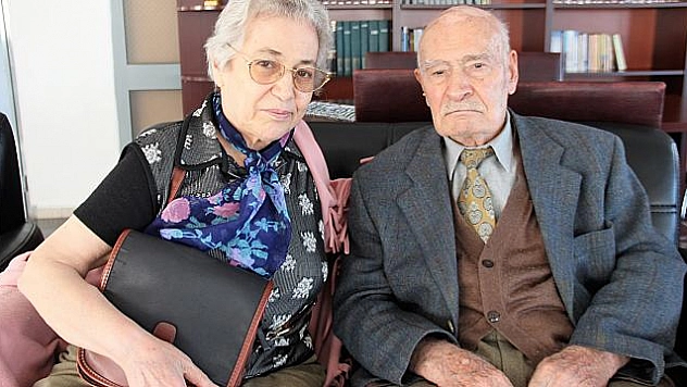 ÖĞRENCİLİKTEN ÖĞRETMENLİĞE 63 YILLIK DOSTLUK ÖRNEĞİ