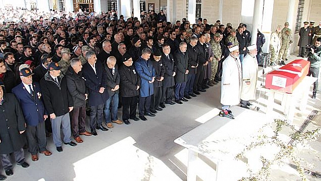 ŞEHİDİMİZE ANLAMLI VEDA 