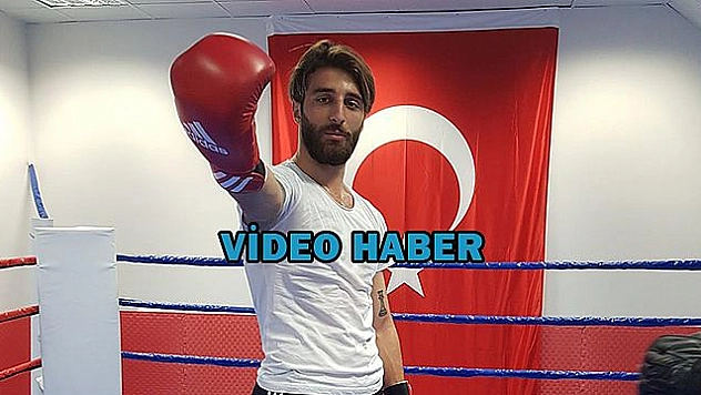 Alpaslan Öztürk, Dünya 3.'süne karşı!