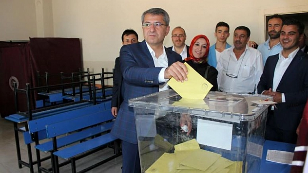 AV.ÖMER SERDARÜLKEMİZ İÇİN HAYIRLI OLSUN