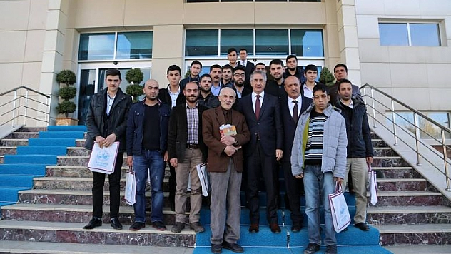 AK PARTİLİ GENÇLERDEN  BAŞKAN YANILMAZ'A ZİYARET