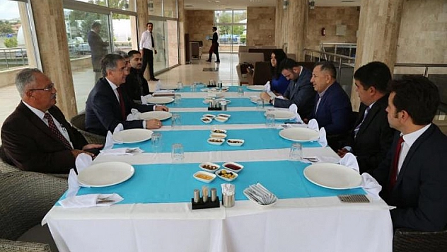 BAŞKAN YANILMAZ FORUM ELAZIĞ YETKİLİLERİ İLE BİR ARAYA GELDİ!