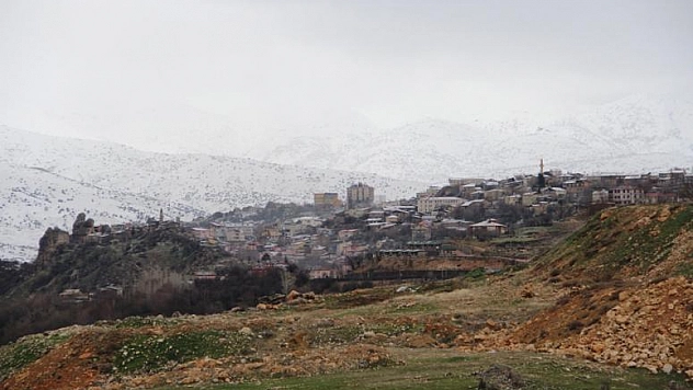 ÇEMİŞGEZEK'İN DÜNYAYLA BAĞLANTISI KESİLDİ