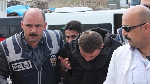 YAŞLI ÇİFTİ SEVGİLİLERDEN BİRİ BOĞMUŞ, DİĞERİ BIÇAKLAMIŞ