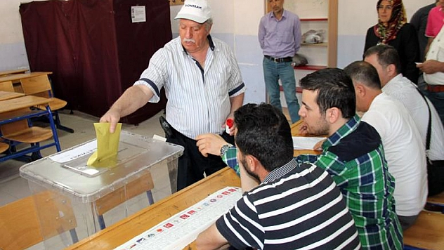 ELAZIĞ'DA OY KULLANIMI BAŞLADI