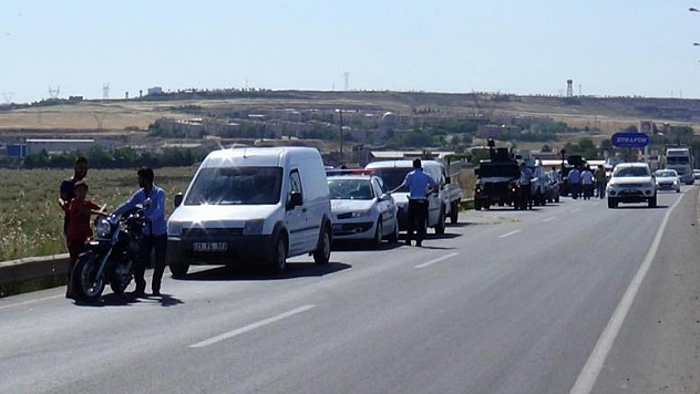 KESİK İKİ TÜP, DİYARBAKIR EMNİYETİNİ TEYAKKUZA GEÇİRDİ: 3 GÖZALTI