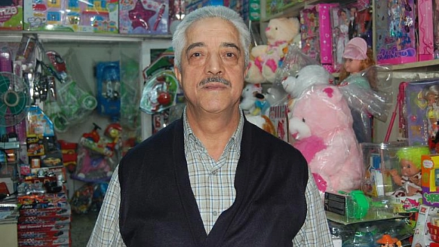 45 YILDIR ÇOCUKLARI MUTLU EDİYOR