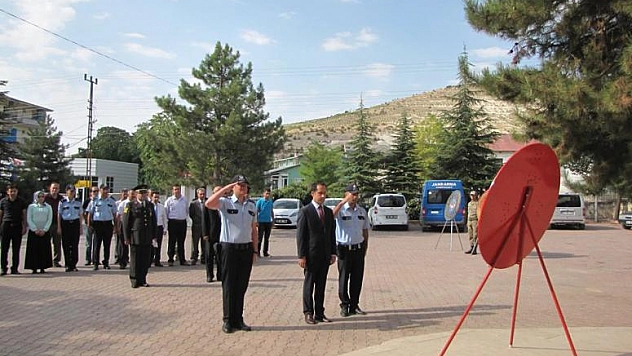 AĞIN'DA ZAFER BAYRAMI ÇOŞKU İLE KUTLANDI 