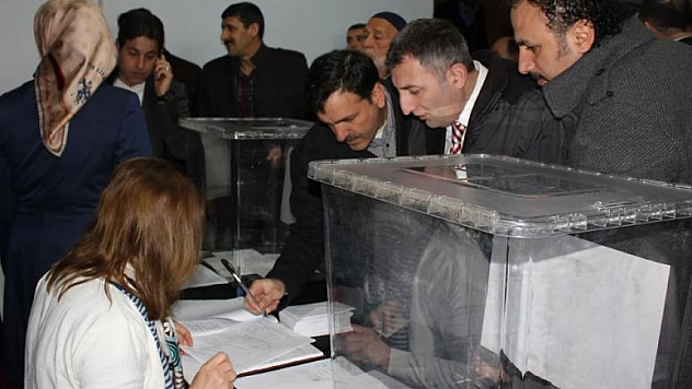 SEÇİMLER ÖNCESİ 2. TEMAYÜL YOKLAMASI  YAPILDI