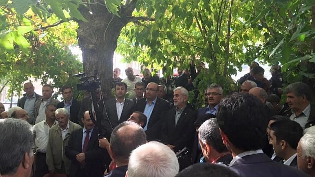 ÖZTÜRK VE AÇIKKAPI'YA COŞKULU KARŞILAMA