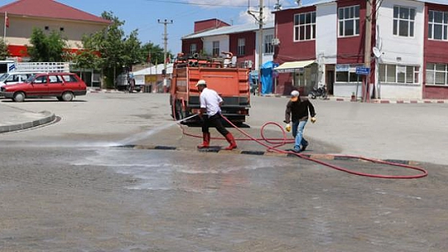 ALACAKAYA'DA BAYRAM TEMİZLİĞİ