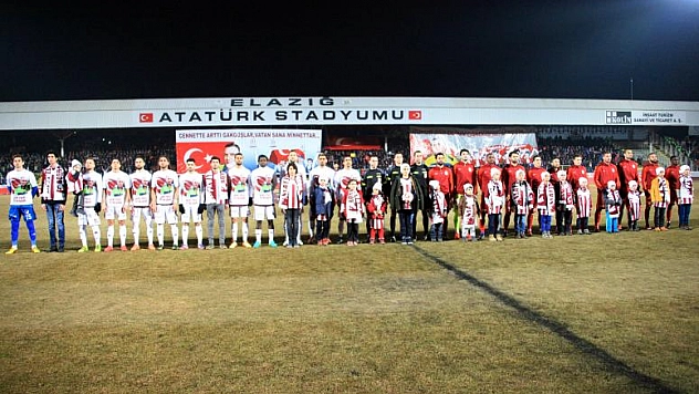 ALKIŞLAR BÜYÜK TARAFTARIMIZA!