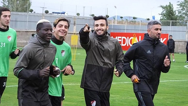 Gakgoş topbaşı yaptı