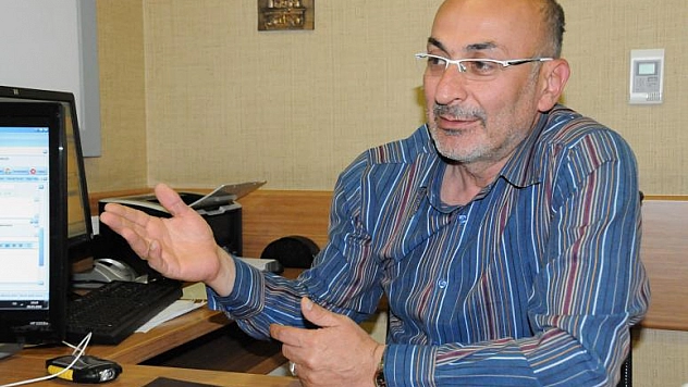 KİMİN DAHA İYİ HİZMET EDECEĞİNE İNANIRSAM ONUN YANINDA YER ALIRIM