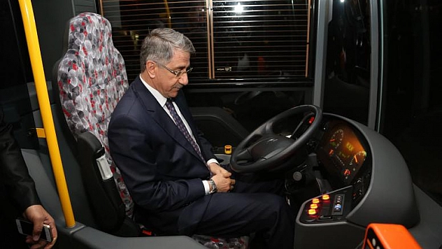 BAŞKAN YANILMAZ ŞOFÖR KOLTUĞUNA GEÇTİ