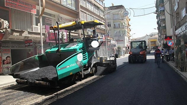 YENİ YÜZÜ İLE  VALİ FAHRİBEY CADDESİ HİZMETE SUNULDU