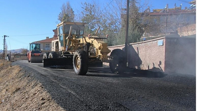 ASFALT ÇALIŞMALARI  SÜRÜYOR