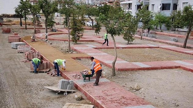 ELAZIĞ BELEDİYESİ'NDEN MAHALLELERE YENİ PARKLAR