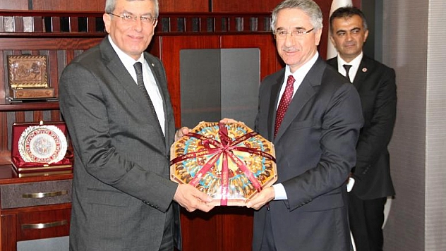 OTOPSİNİN NE ŞEKİLDE YAPILDIĞI MEVZUATA GÖRE BELLİDİR