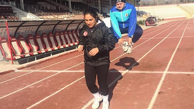 BOKSÖRLERİMİZ TÜRKİYE ŞAMPİYONASINA HAZIRLANIYOR