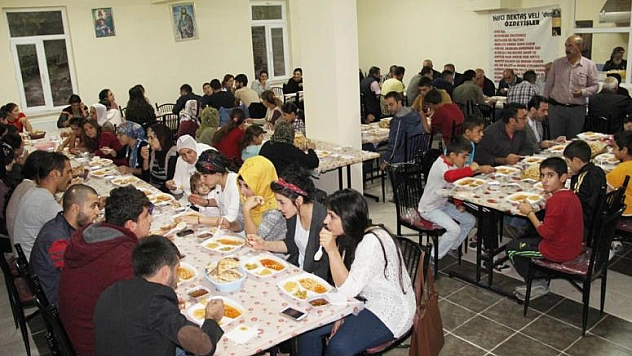 ÇEMİŞGEZEK'TE MUHARREM İFTARI