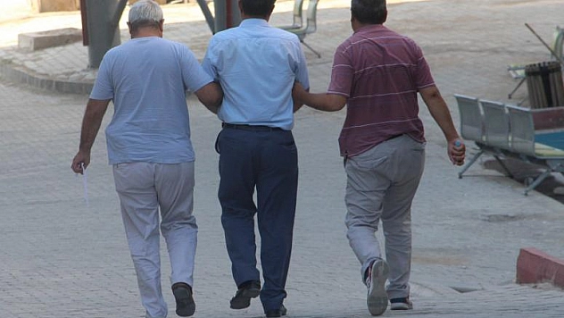 DERNEKLERE FETÖ OPERASYONU: 11 GÖZALTI