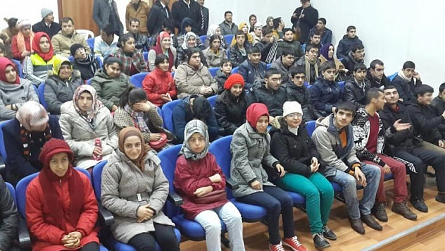 Down Sendromlu Öğrencilerin İlk Sinema Keyfi ! 