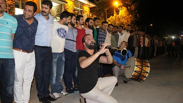 ELAZIĞ'DA HALAYLI  SAHUR