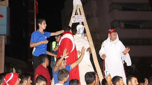 ELAZIĞ'DA DEMOKRASİ NÖBETİ SÜRÜYOR