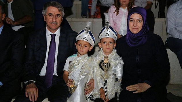 ELAZIĞ'DA 380 ÇOCUĞUN TOPLU SÜNNET TÖRENİ YAPILDI