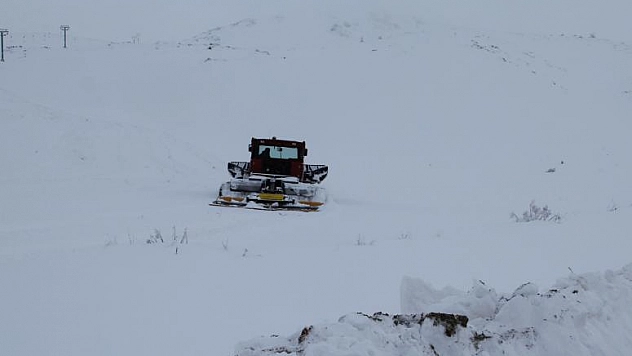 ELAZIĞ'DA 360 KÖYÜN YOLU AÇILDI