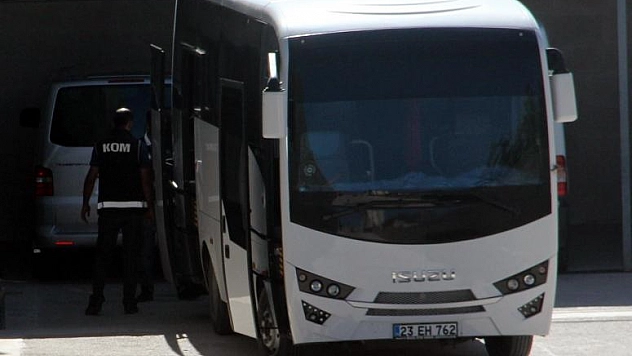 ELAZIĞ'DA 15 POLİS DAHA ADLİYEYE SEVK EDİLDİ