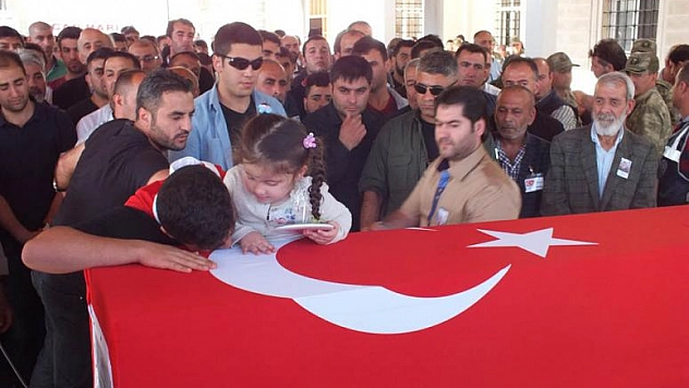 Elazığlı Şehit Gözyaşları Arasında  Son Yolculuğuna Uğurlandı !